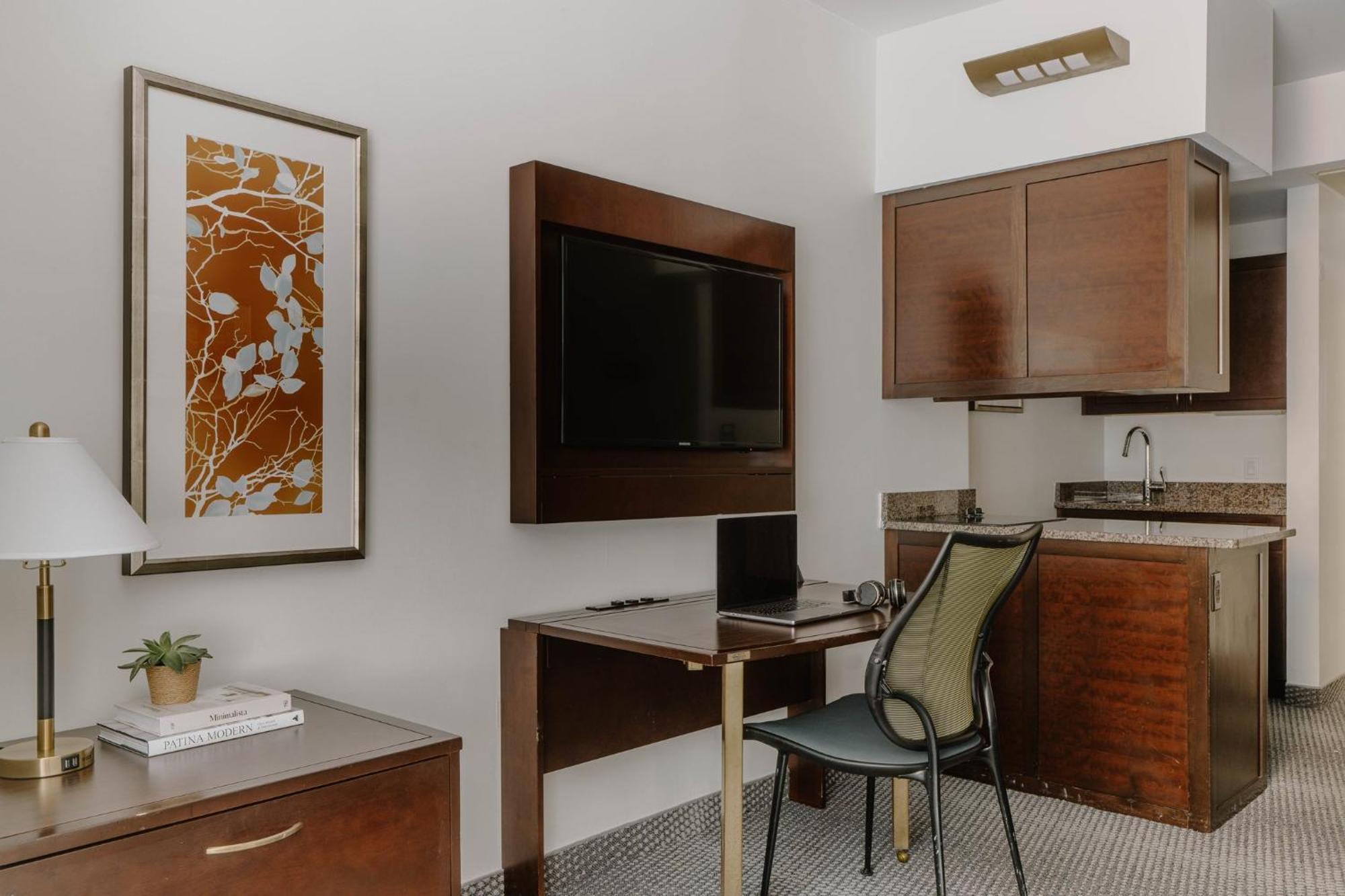 Suite con 1 Camera da Letto e Angolo Cottura