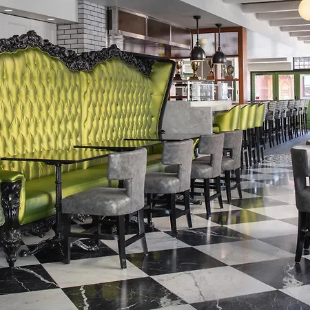 Staypineapple, A Delightful Hotel, South End-2